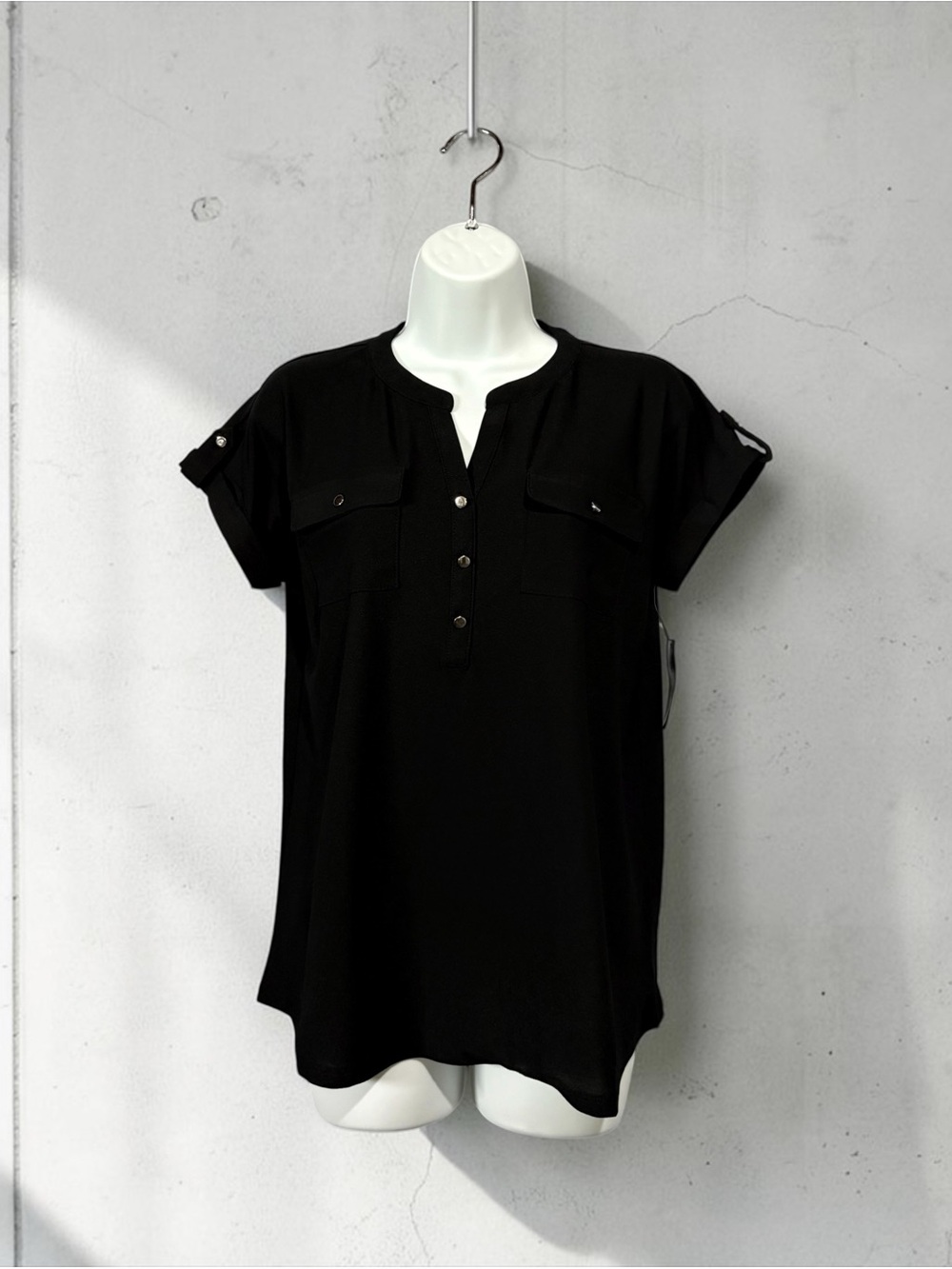 Lily Morgan, Black Blouse, Stretch Split Neck Short Sleeve Pockets, Medium